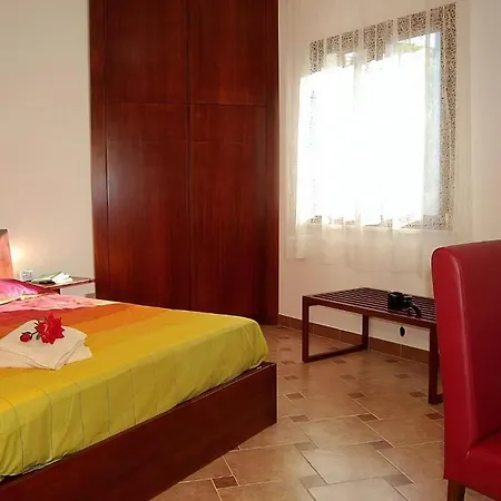Haus Mit Meerblick Und Ausgestatteter Terrasse Holiday home *
