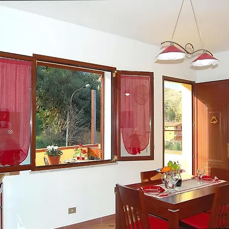 Holiday home Haus Mit Meerblick Und Ausgestatteter Terrasse *