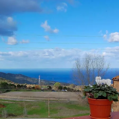 Haus Mit Meerblick Und Ausgestatteter Terrasse * Tusa